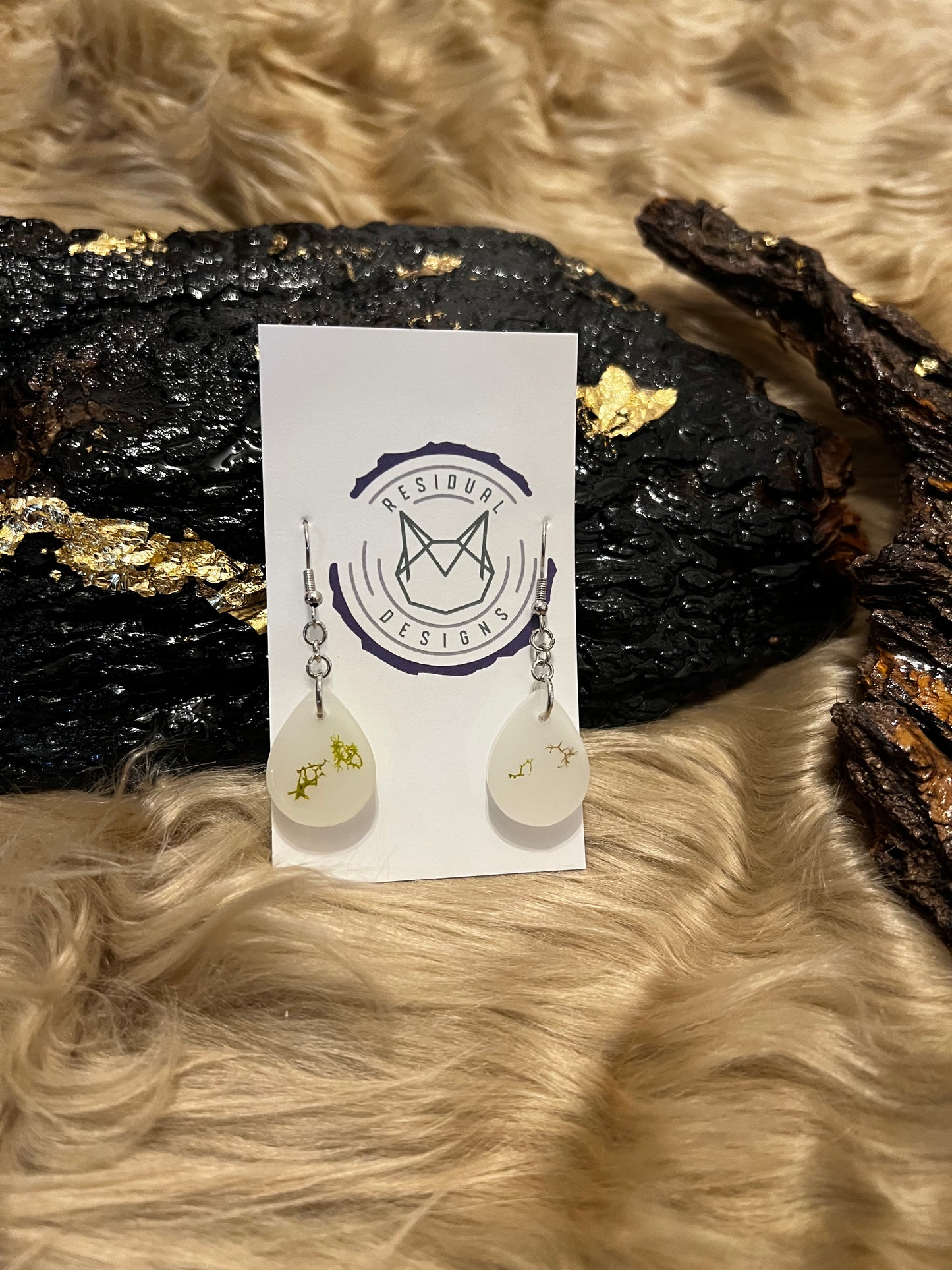 Earrings white buy 2pair (different style)